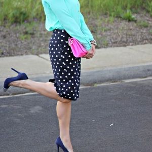 Ann Taylor - polka dot pencil skirt ❤️